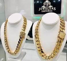 Compramos Prendas de oro llamenos o escribanos a nuestro Whatsapp  +584149085101  Valencia en el Centro Comercial Shopping Center