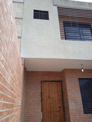 TOWNHOUSE Naguanagua Urb. Quintas del Norte