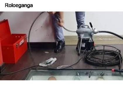 plomeros la california servicios de instalacion reparacion de bombas de aguas limpieza de tanques  de aguas fugas de aguas goteras sustitcion de grife